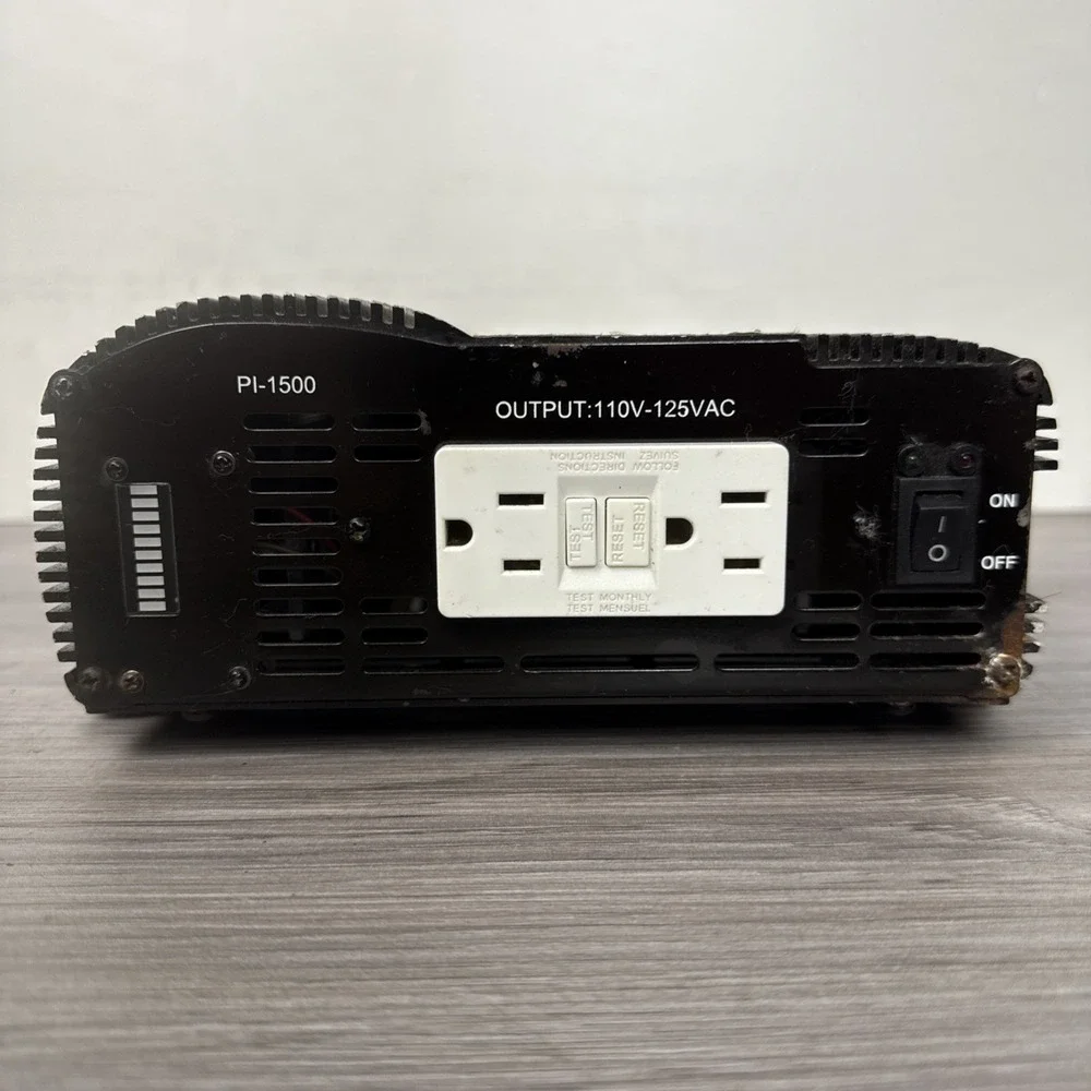 Schumacher PI-1500 1500-Watt Portable Power Converter Inverter DC to AC‎